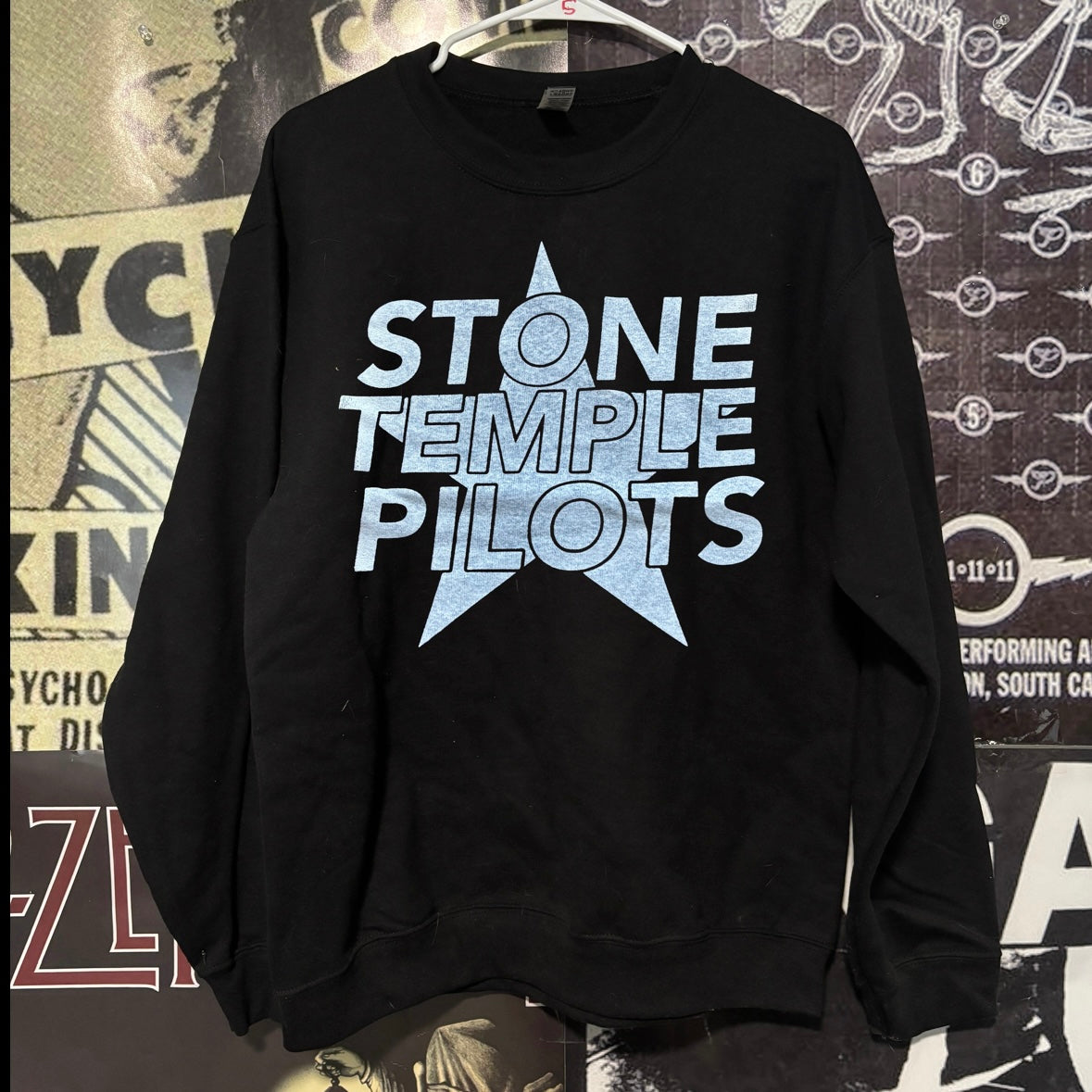 Stone temple pilots black sweatshirt