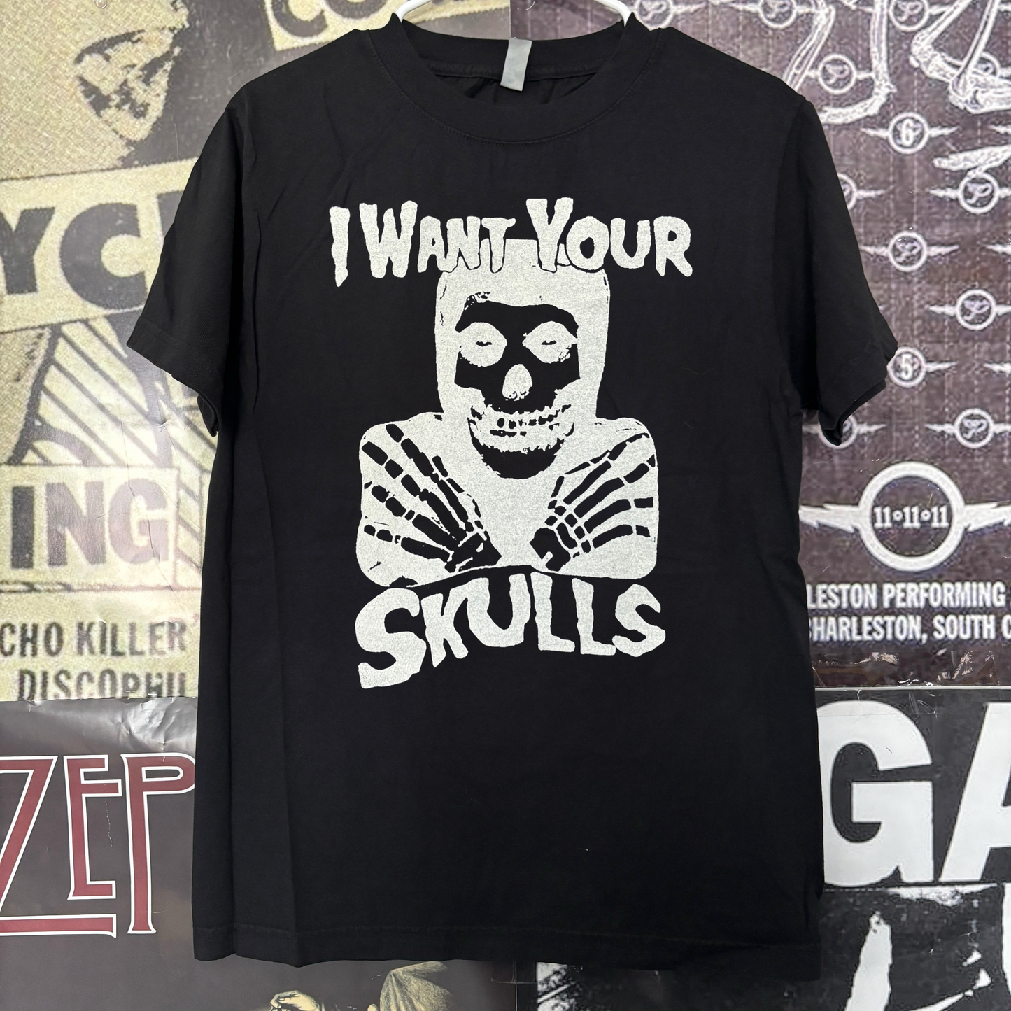 Misfits black full size tee