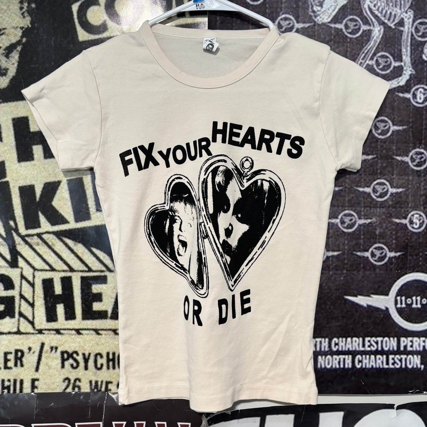 Twin peaks heart cream/black babydoll tee