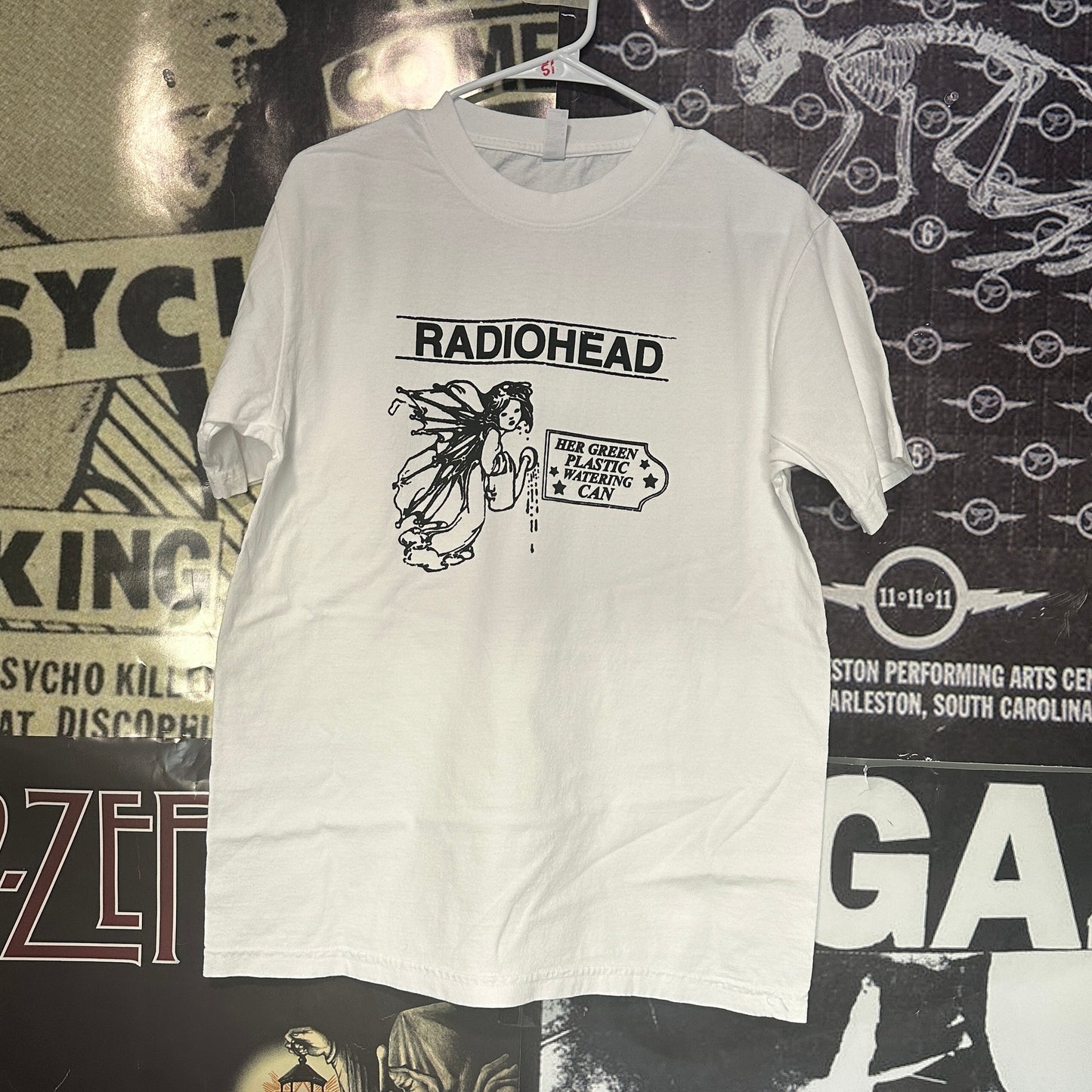 RADIOHEAD white full size tee