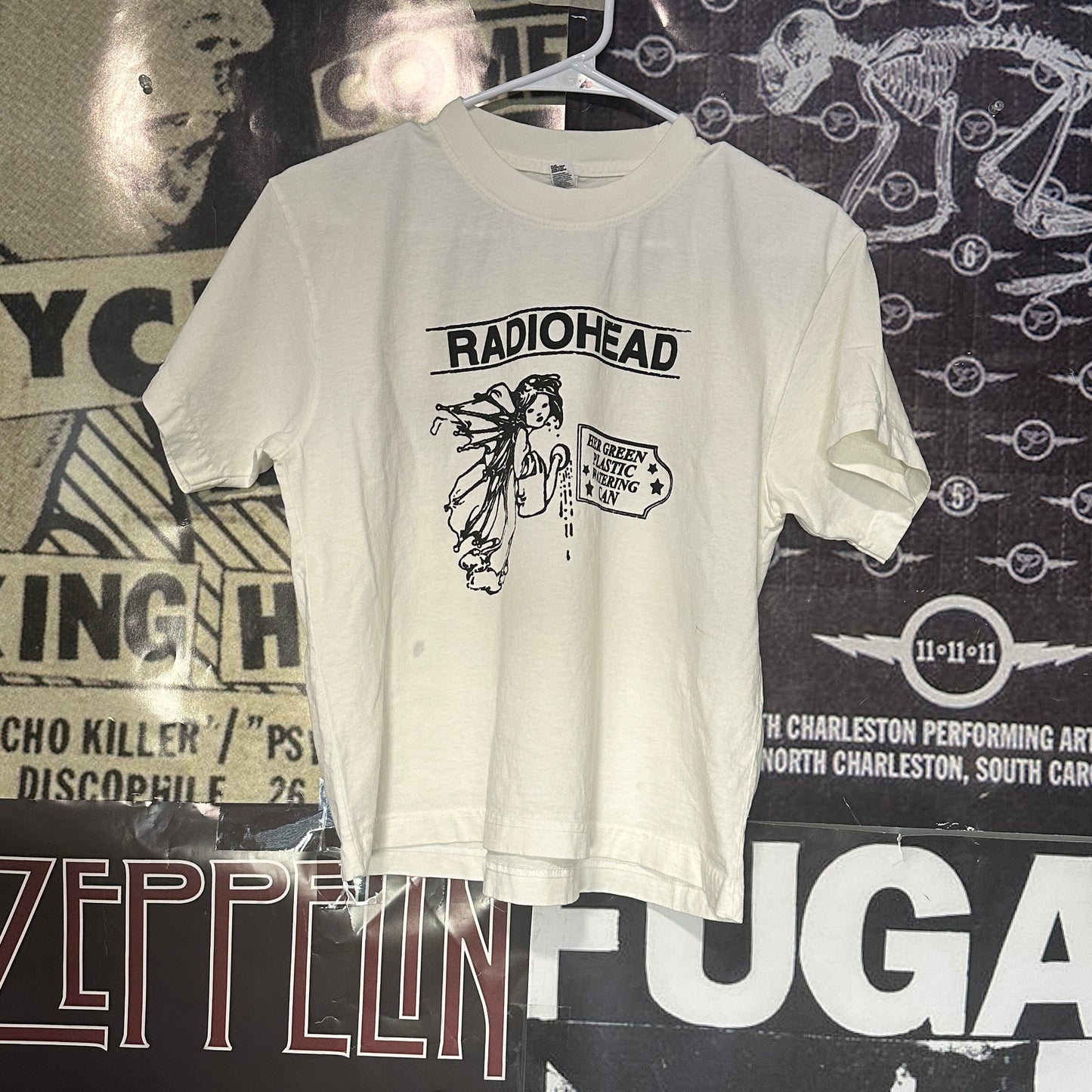 RADIOHEAD cream boxy tee