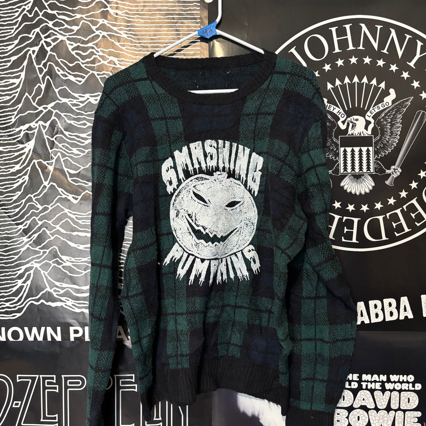 43 smashing pumpkins sweater MED