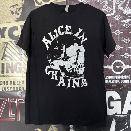 Alice In Chains skull black full size tee