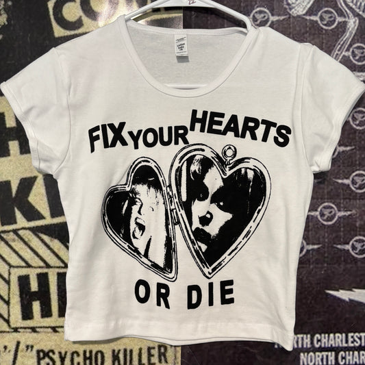 Twin peaks heart white crop baby tee