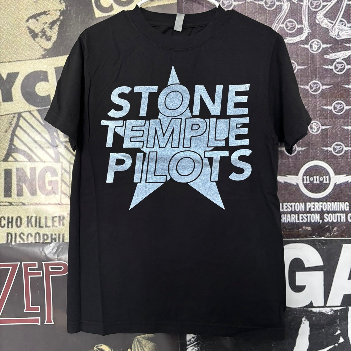 Stone temple pilots black full size tee