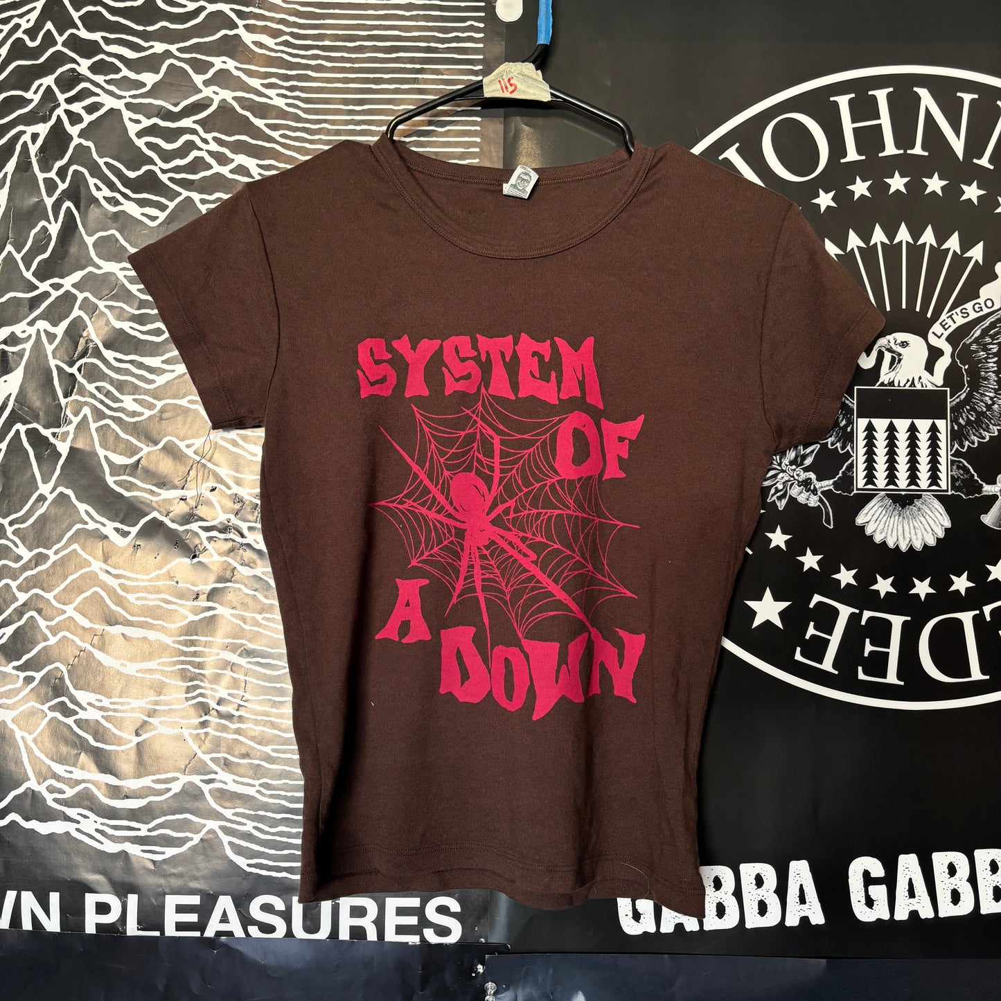 System down brown/red babydoll tee