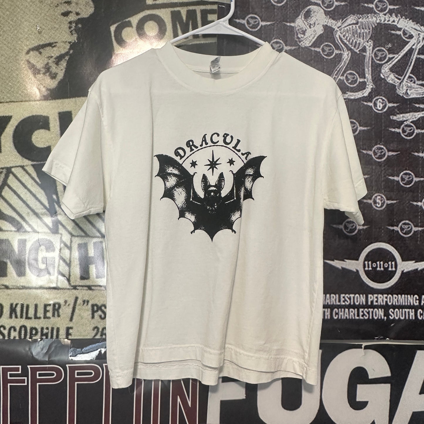 DRACULA   cream boxy tee