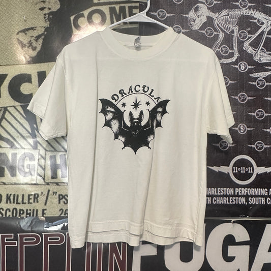 DRACULA   cream boxy tee