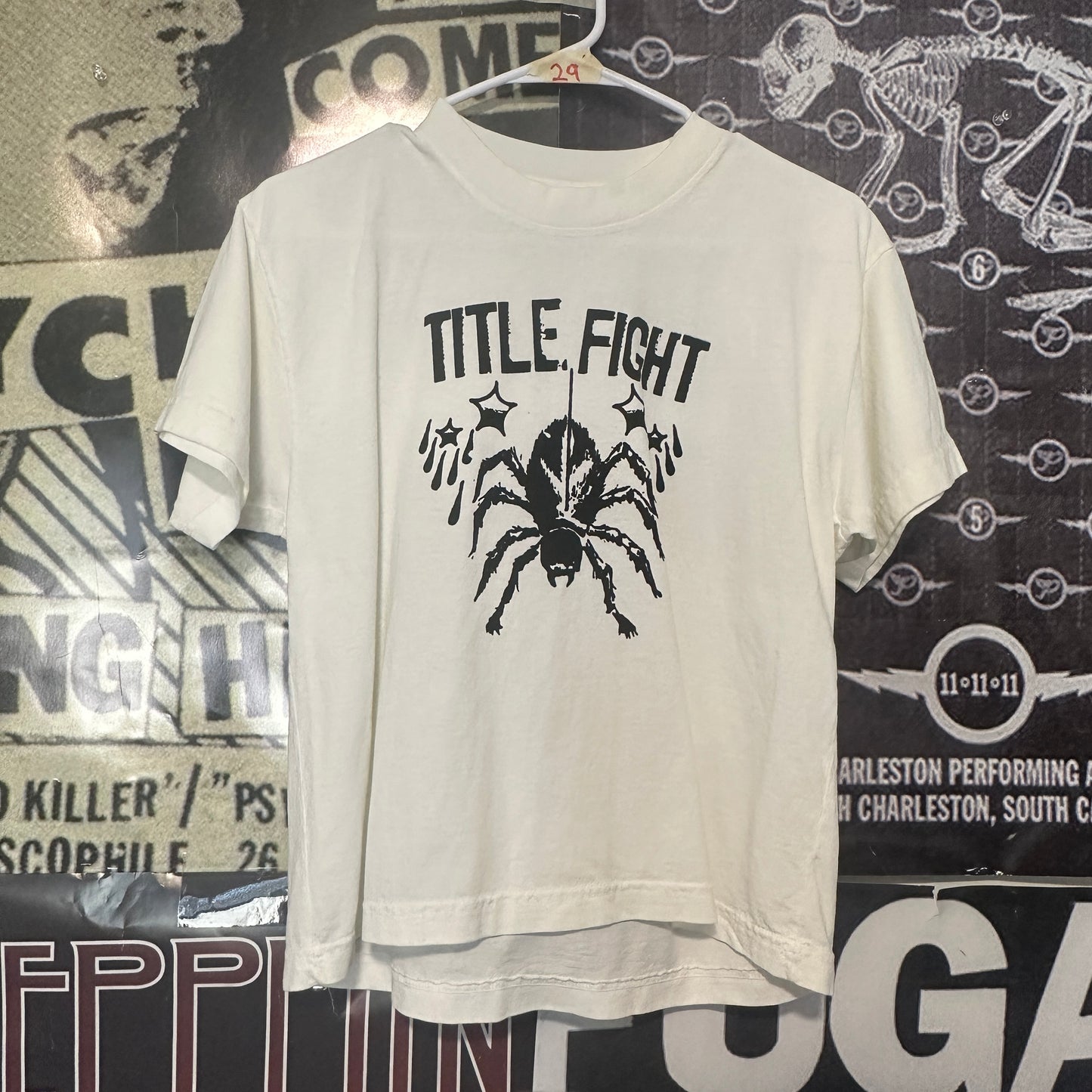 TITLE FIGHT  cream boxy tee